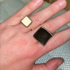 Two finger ring illusion ring